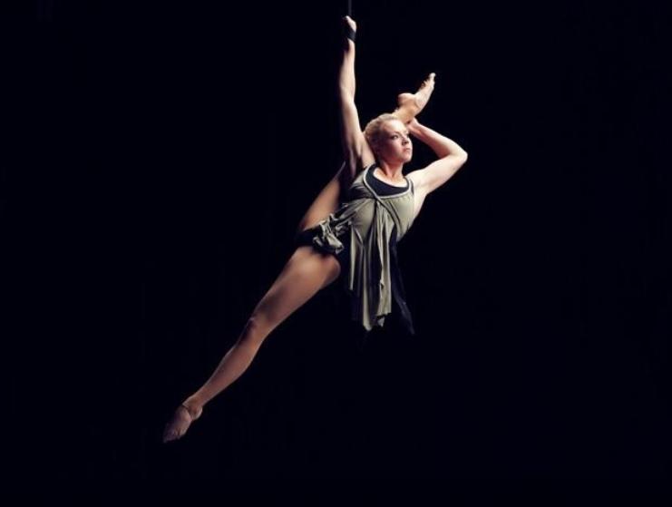 Aerial Circus Artist High Performance